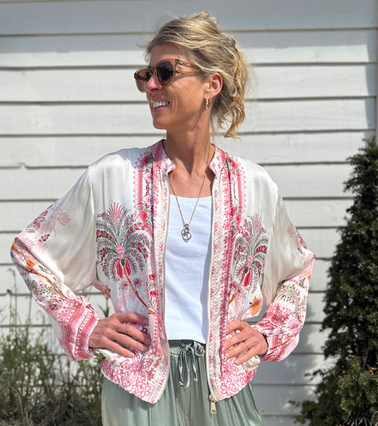 Oriental Pink Bomber