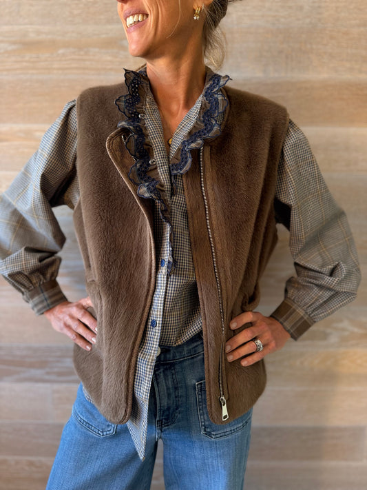 Nassau Brown Gilet