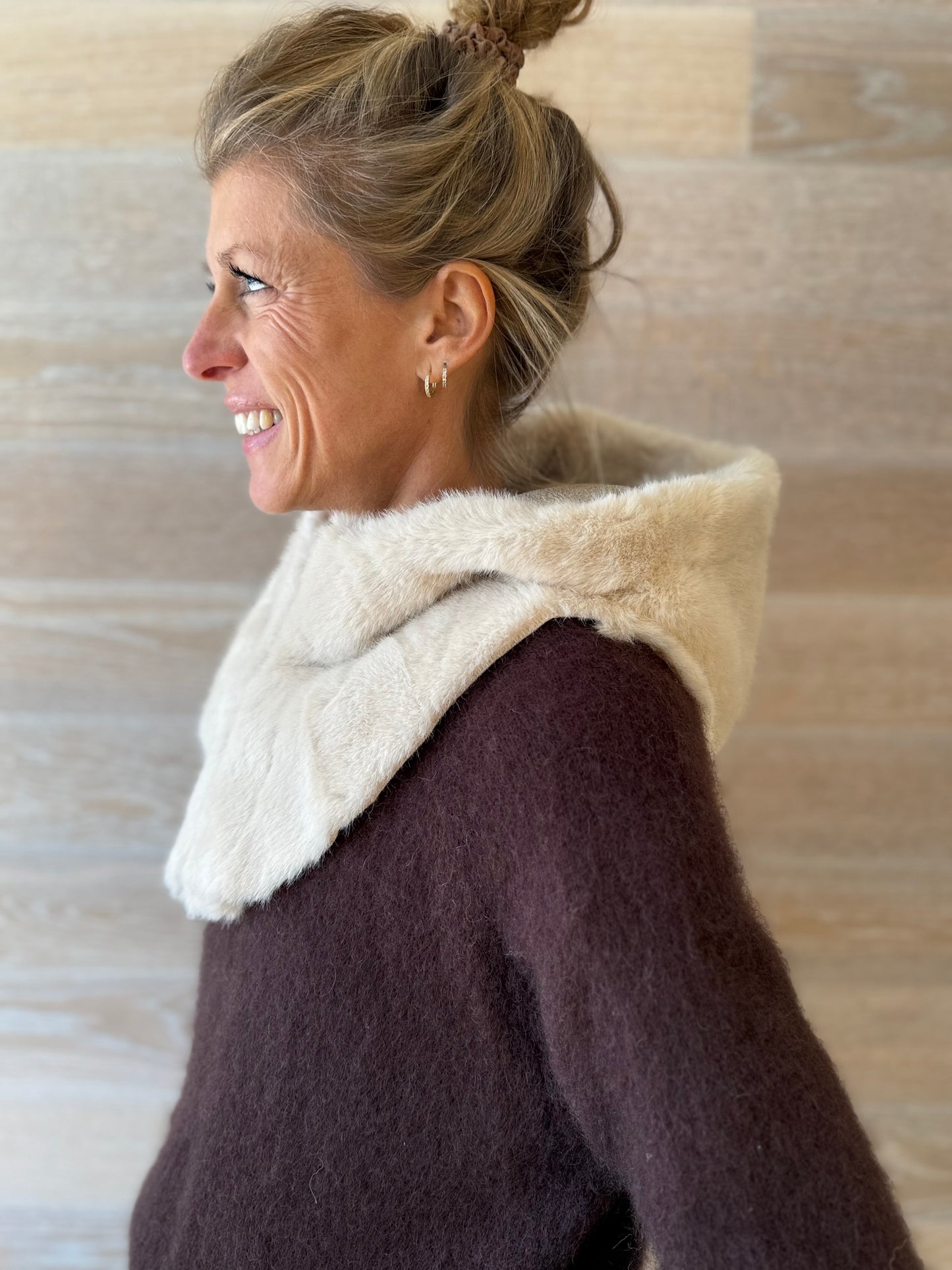 Globe Ecru Hood