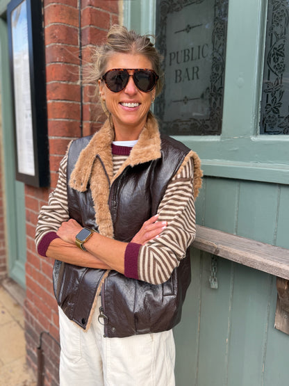 Griffin Chocolate Gilet