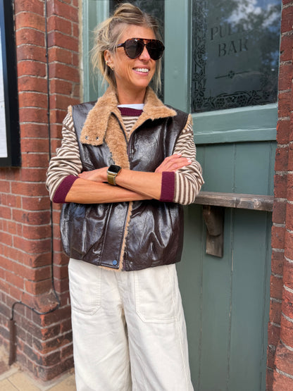 Griffin Chocolate Gilet